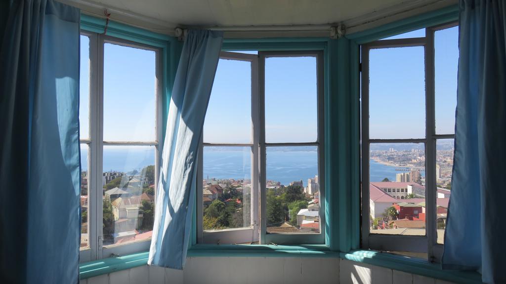 Hostal Faro Azul Valparaiso Bagian luar foto